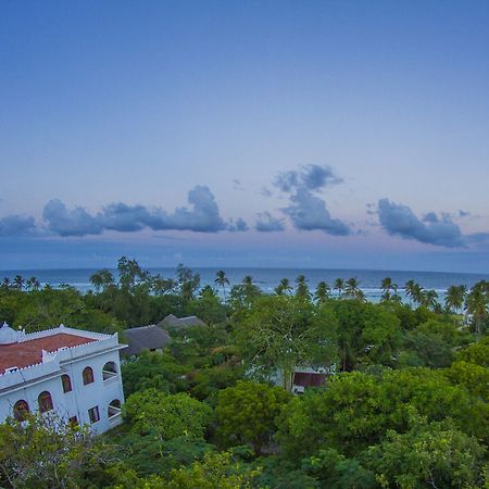 Hill Park Hotel - Tiwi Beach Exteriér fotografie