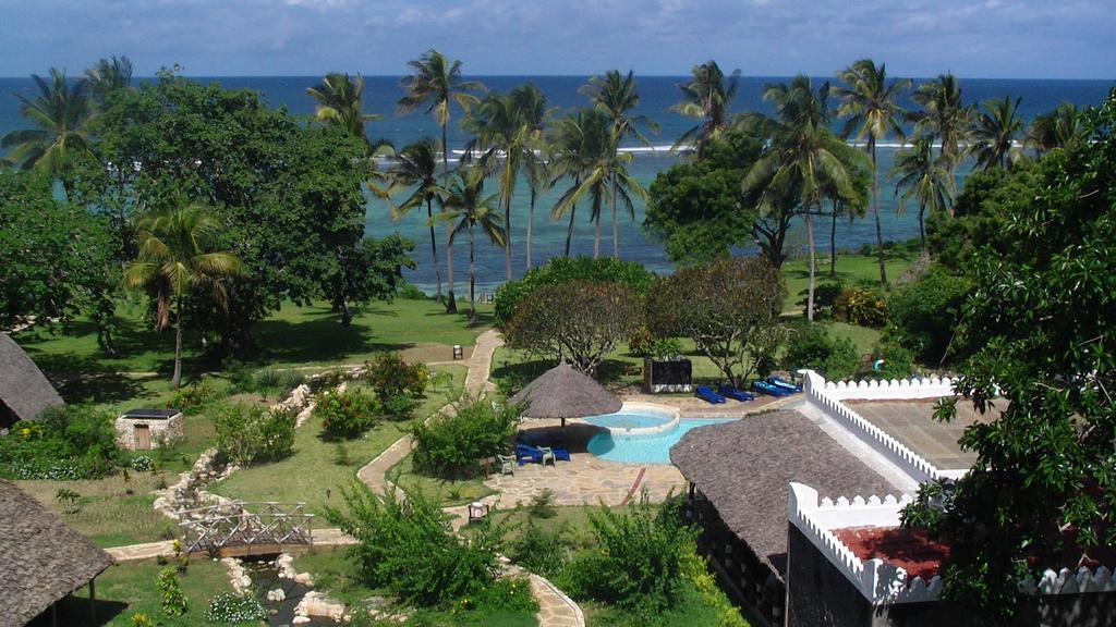 Hill Park Hotel - Tiwi Beach Exteriér fotografie